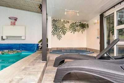 12 Personen Ferienhaus in Glesborg-By Traum