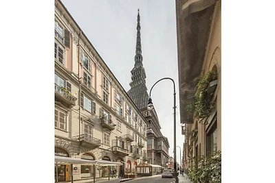 Wohnung in Torino mit Balkon und Parken