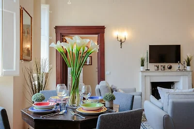 Zentrale und praktische Wohnung in Lucca