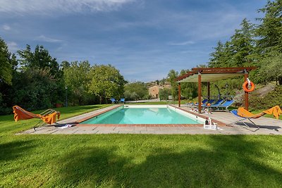 Bellissima villa con piscina a Cortona