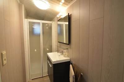 Modernes Ferienhaus direkt am See gelegen