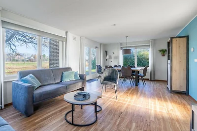 Charmante Villa in der Nähe von Meer und Wald