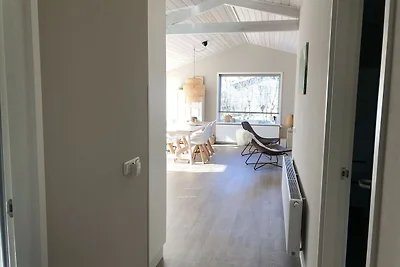 Geräumiges Ferienhaus in Friesland am Wald