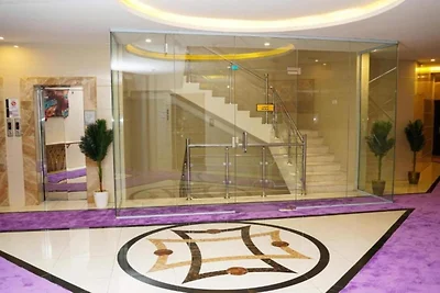 Deluxe Designer Studio im Palette Credi Stay