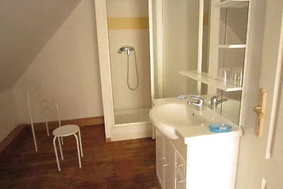 Spazioso cottage con giardino privato in...