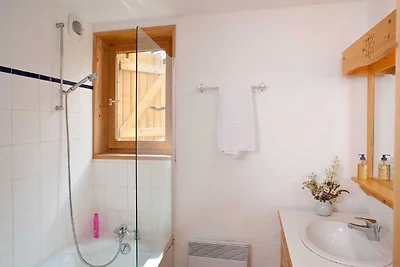 Wohnung in Les Sybellen mit Hängen