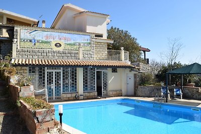 House with panoramic terrace, few km from the...