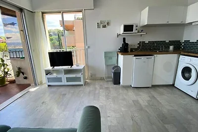 Wohnung in Antibes bei Salis Strand