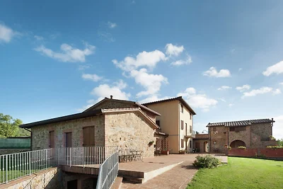 Elegante dimora a Monte del Lago vista lago