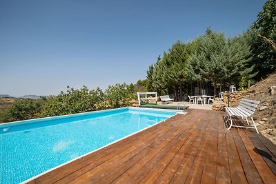 Moderne Villa in Nissoria mit Swimmingpool