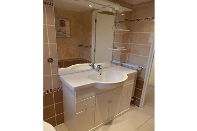 Ferienwohnung in Agay mit Schwimmbecken