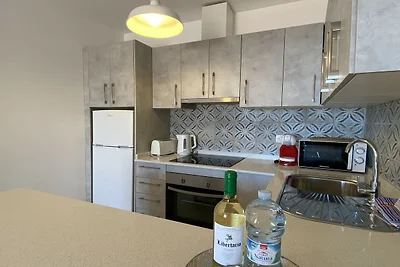 Wohnung in Nerja mit Küstenblick & Pool