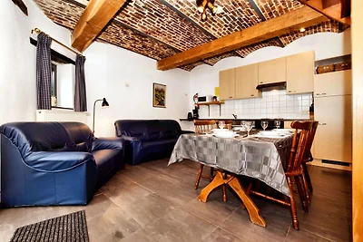 Mooi appartement in monumentale carré-boerder...