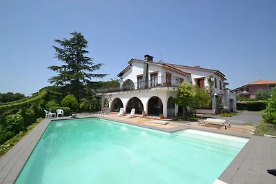 Villa di lusso tra l'Etna e il mare