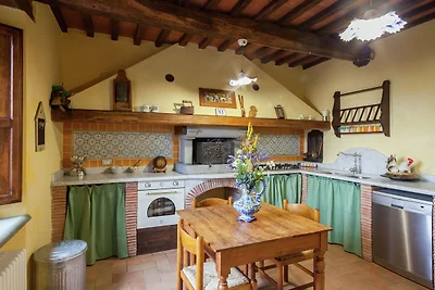 Casale Toscano indipendente in campagna