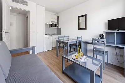 Sonnige Ferienwohnung in Grasse für 4...