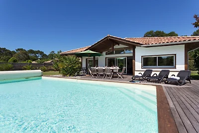Villa mit privatem Schwimmbad vom Atlantik