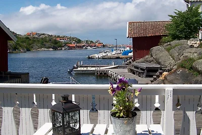 4 Personen Ferienhaus in Rönnäng-By Traum