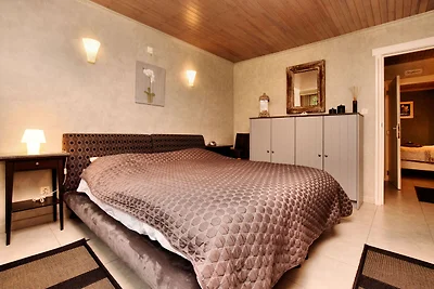 Jacuzzi Retreat, Ardenne