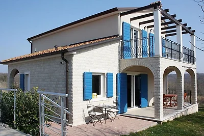 Villa di lusso a Kunj con terrazza