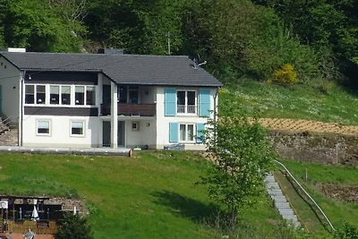 Ferienhaus in Malberg mit Schwimmbecken