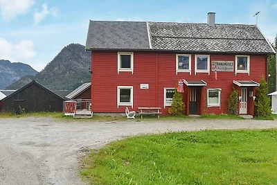 4 persone case ad Måndalen