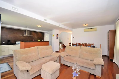 Villa in Playa de Muro met privézwembad