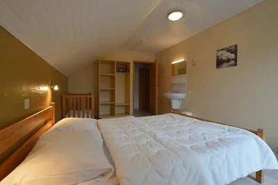 Modernes Ferienhaus in Robertville mit Garten