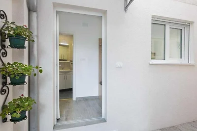 One bedroom Apartment 2