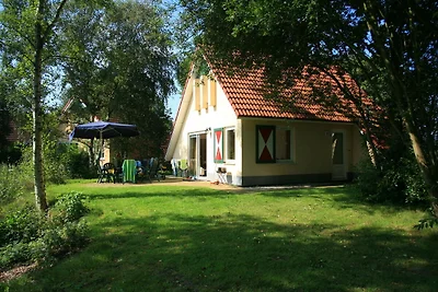 Freistehendes Ferienhaus mit Mikrowelle, umge...