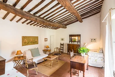 Accogliente Agriturismo a Bacchereto con...