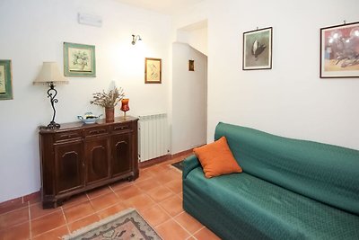 Secluded Villa in Parenti with Garden
