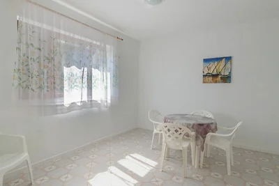 Apartment Olivera direkt am Meer mit Terrasse