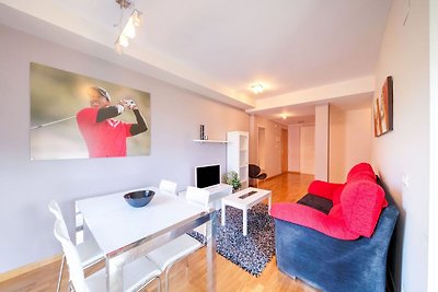 Modern appartement met een gedeeld zwembad