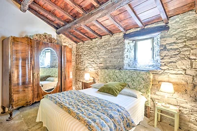 Rustikales Ferienhaus mit Pool