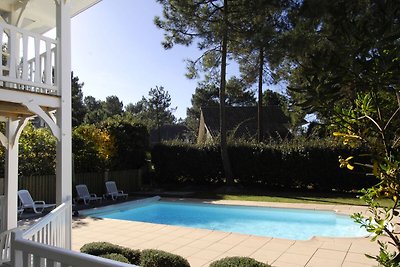 Luxurious villa with a private pool at 2.