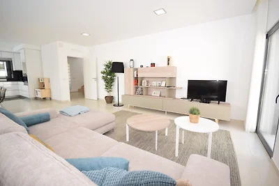 Moderne Villa mit eigenem Swimmingpool in...