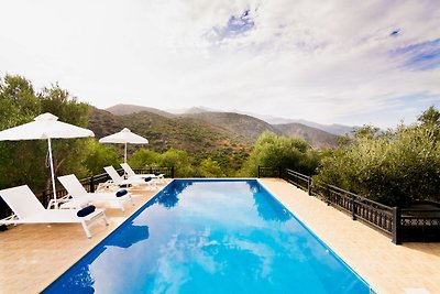 Wunderschöne Villa in Meeresnähe in Epano...