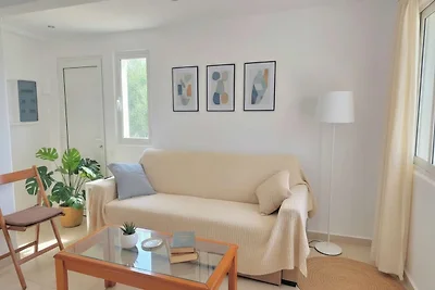 Paros Suite mit Balkon und Parkplatz