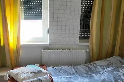 Doppelhaushälfte, Stepnica