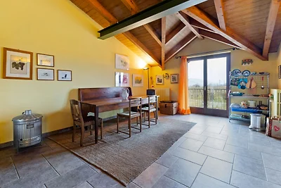 Appartamento isolato con balcone