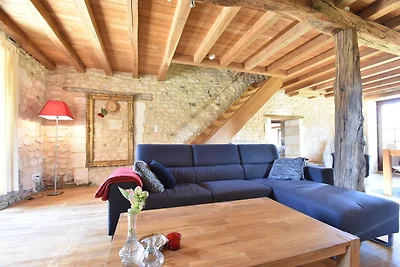 Ferienhaus mit Pool in Verteillac