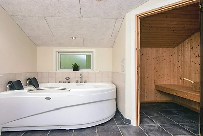 8 Personen Ferienhaus in Oksbøl-By Traum