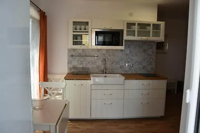 Apartments near the beach Orebic - One bedroo...