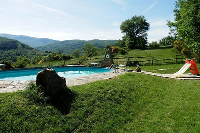 Ferienhaus in Ortignano mit Swimmingpool