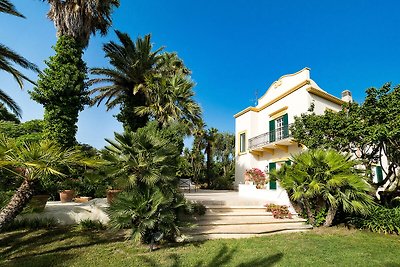 Elegante Villa bei Salemi, mit Schwimmbad und...