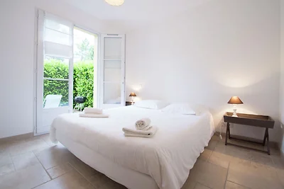 Wohnung in Montauroux mit Schwimmbad