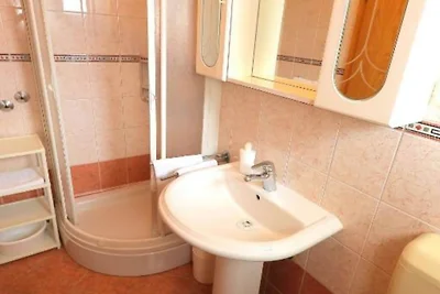 Apartments Trogrlić - Two-Bedroom Apartment w...