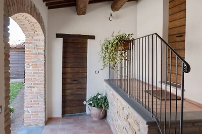 Appartamento in agriturismo con piscina e tan...