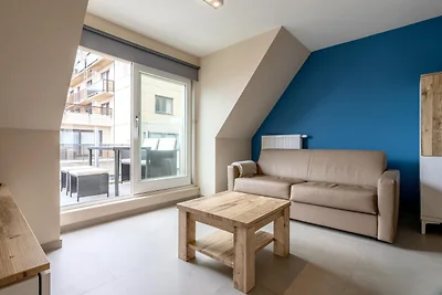 2-Zimmer-Wohnung mit seitlichem Meerblick